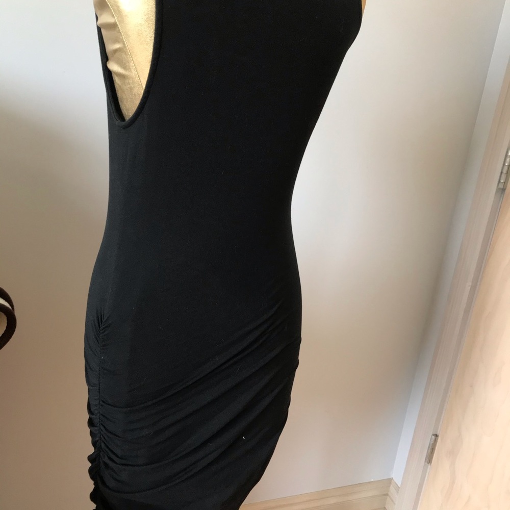 Express Ruched Keyhole Dress - Picture 2 of 4